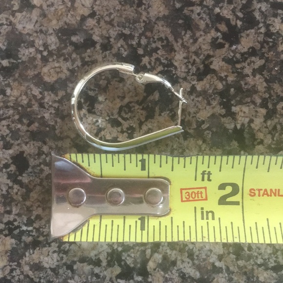 Cute sterling silver hoop earrings! - Picture 5 of 5